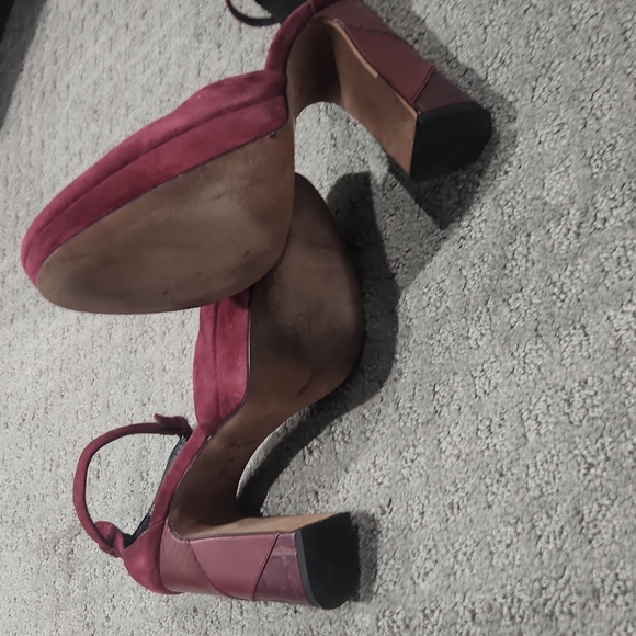 Coach Christie Pat Suede Maroon Pumps  Size 8 - Picture 6 of 12